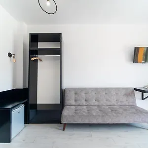 Orchard Retreat Himare
